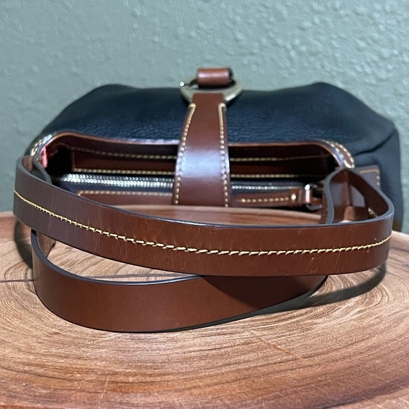 DOONEY & BOURKE DERBY PEBBLE LEATHER SHOULDER BAG - Picture 11 of 16